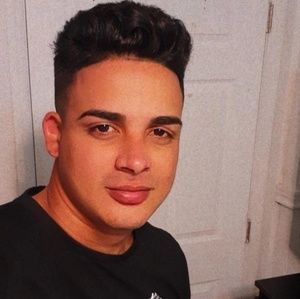 Meet your Posher, Ernesto